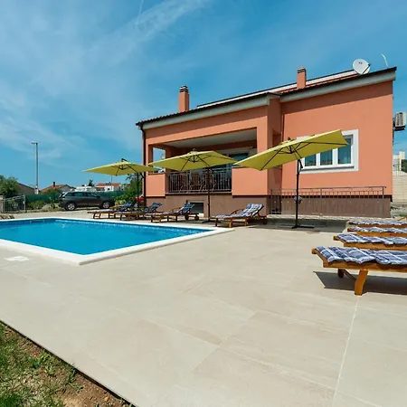 Solis Zadarvillas ヴィラ