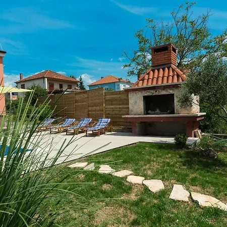 Solis Zadarvillas