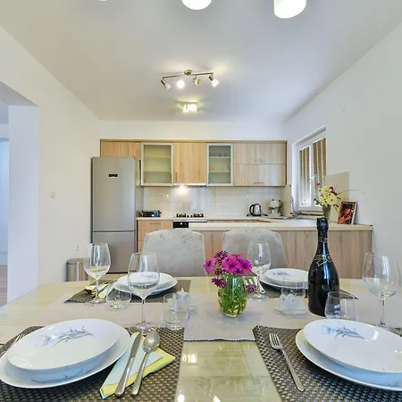 Solis Zadarvillas Willa