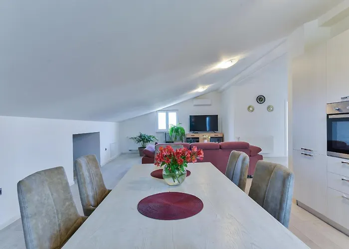 Solis Zadarvillas * Ζαντάρ