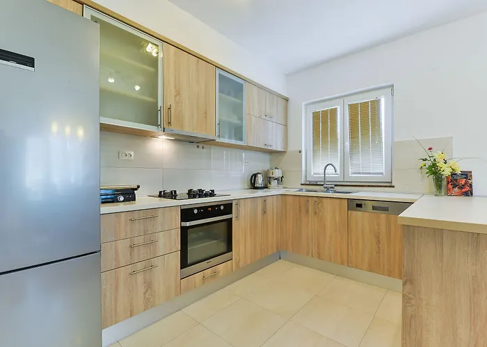 Solis Zadarvillas זאדאר